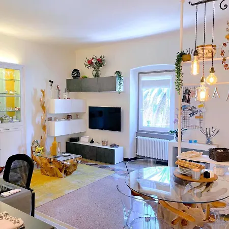 Casa Di Olli アパート セストリ・レヴァンテ